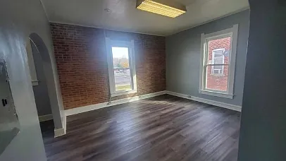Studio, $850 — Photo 2