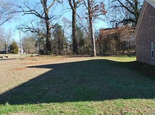 103 Sweet Oaks Ln, Statesville, NC 28677