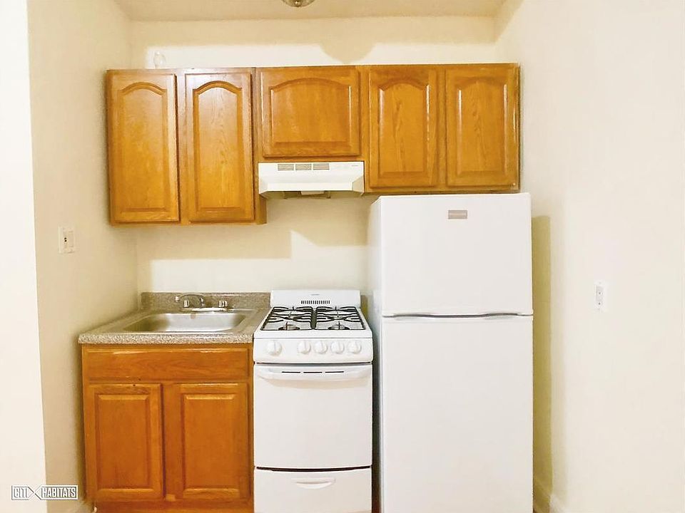 2nd image of 612 W 137th St APT 61