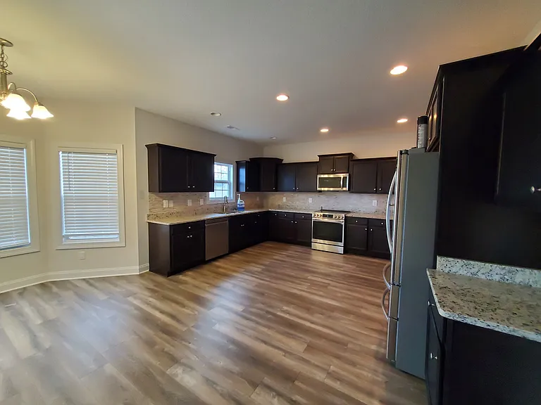 600 Unity Ct — Photo 7