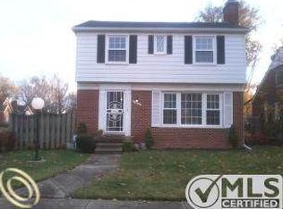 19201 Curtis St, Detroit, MI 48219