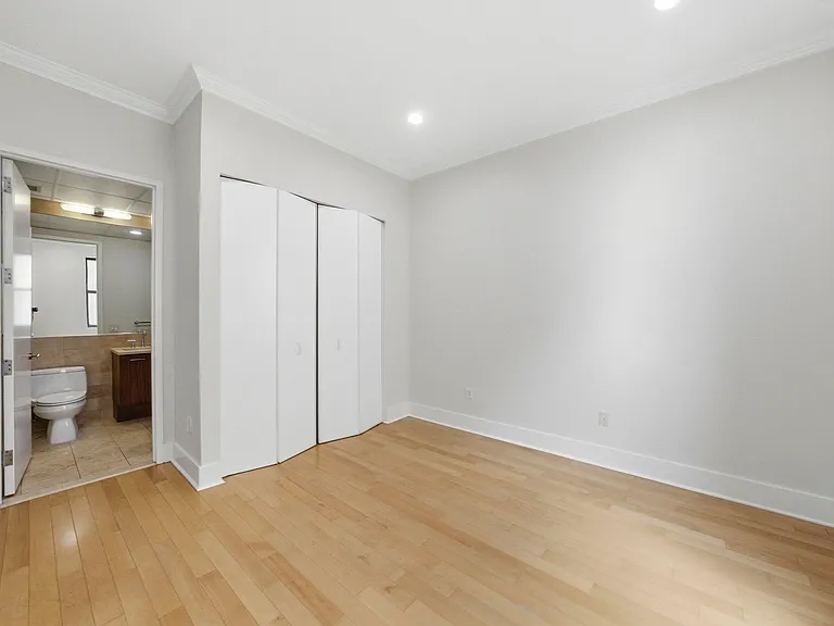 4 Beacon Way #1404 — Photo 7