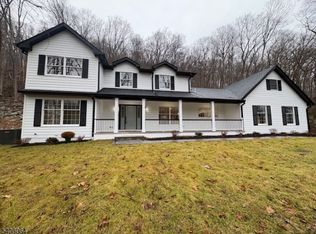 146 Rockaway Rd, Lebanon, NJ 08833