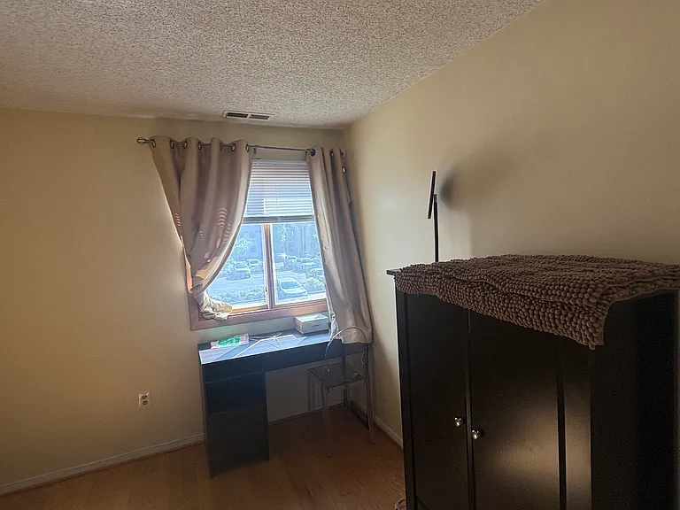 1012 Ravens Crest Dr — Photo 17