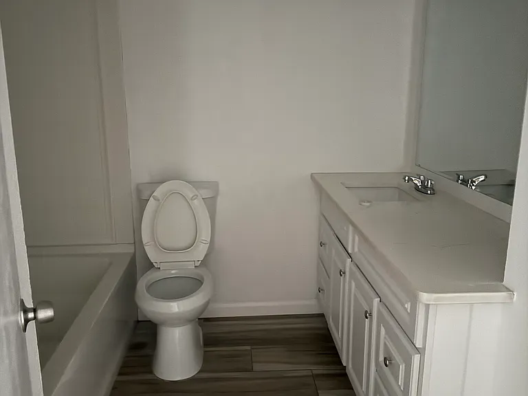 3735 W Golden Ln — Photo 5