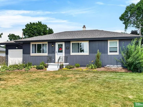 6409 N 63rd St, Omaha, NE 68104
