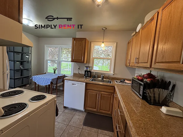 3319 West St — Photo 4
