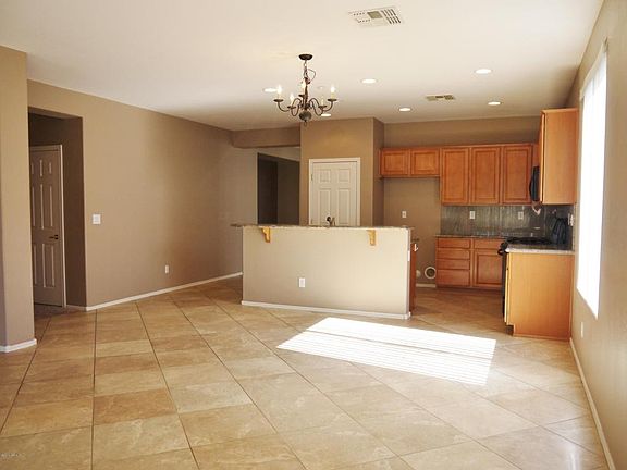 4th image of 41010 N Prestancia Dr