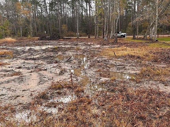 5th image of 9311 Bay Rd S