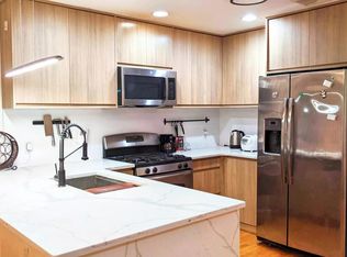 315 1st St #103, Jersey City, NJ 07302