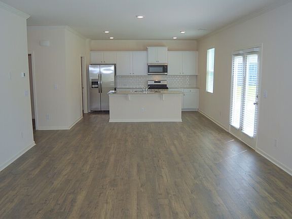 5th image of 299 Quail Cove Dr