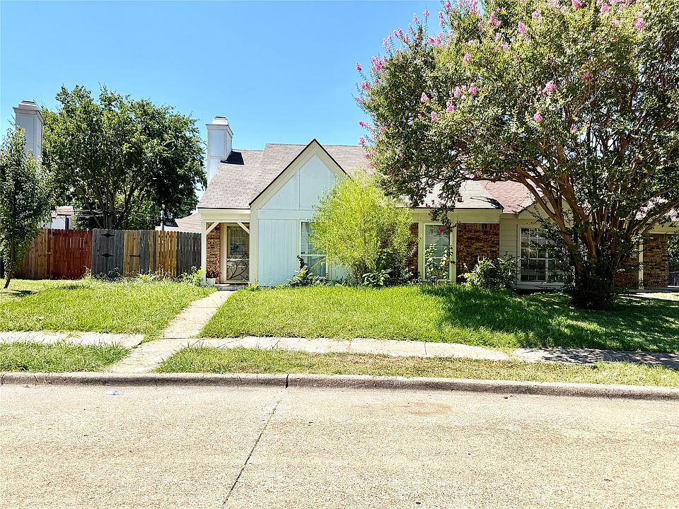 1st image of 817 Colchester Dr
