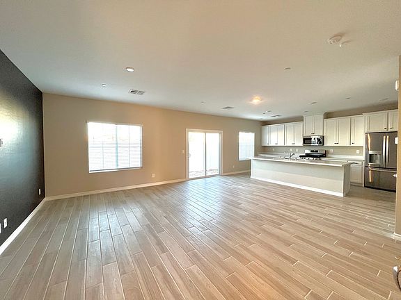 4th image of 206 Callen Falls Ave #1513