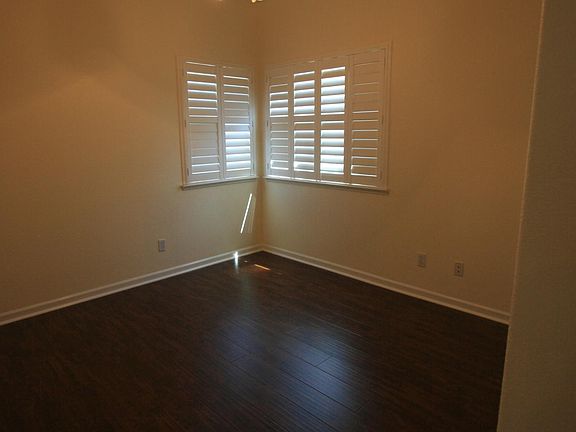 4th image of 315 Marsalla Dr