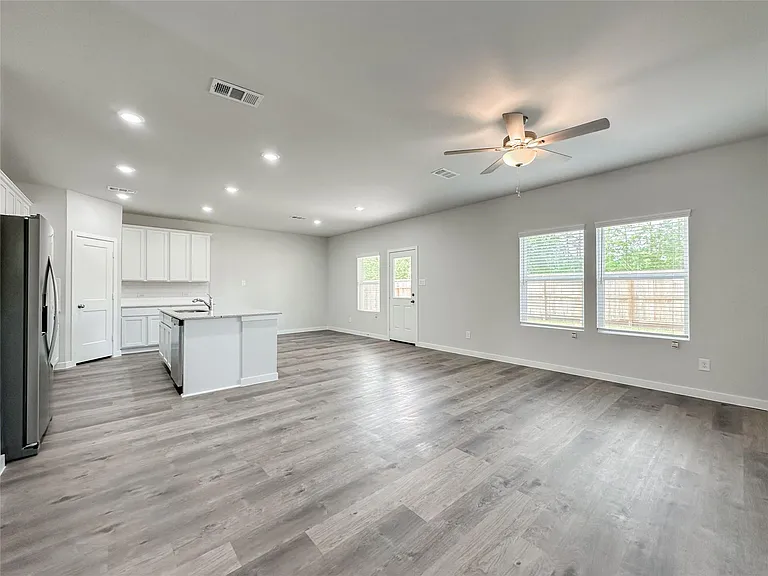 7806 Alset Dr — Photo 5