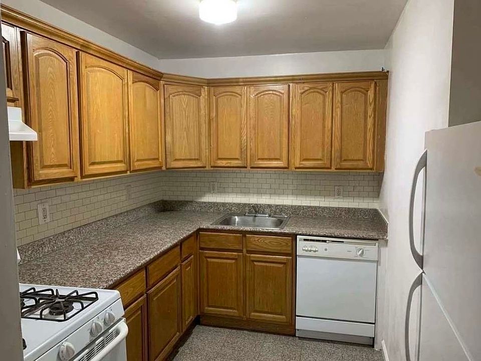 1st image of 84-84 127th St #3L
