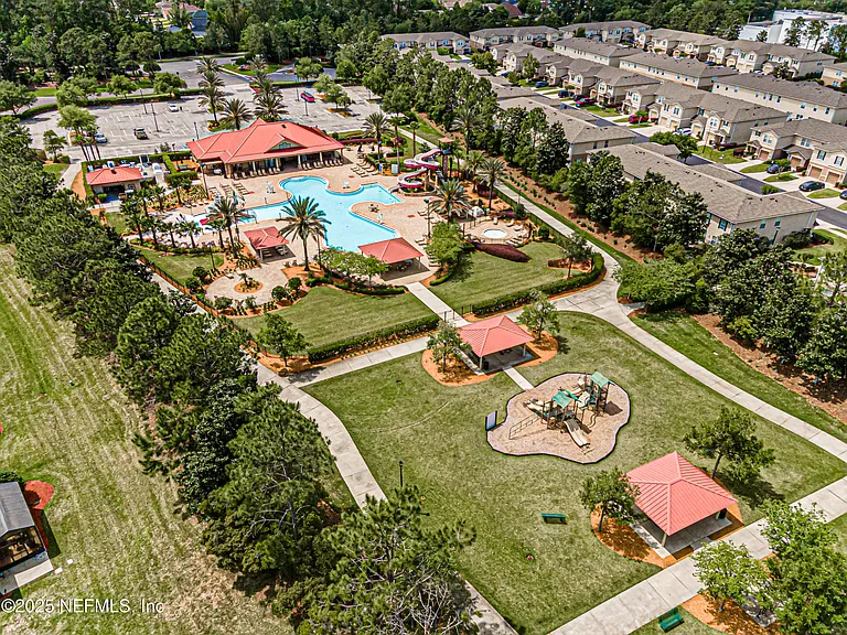 1630 Vineland Cir #B — Photo 48