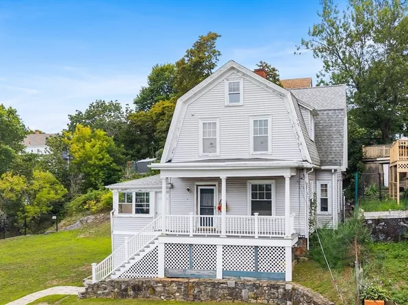 72 Cook St, Lynn, MA 01902