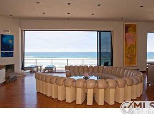 8562 El Paseo Grande, La Jolla, CA 92037