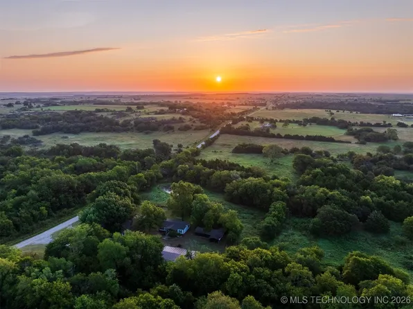 24613 E Lakeview, Yale, OK 74085