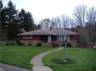 1000 Dallas Dr, Jeannette, PA 15644