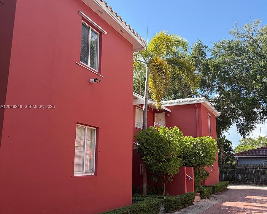 1st image of 544 NE 62nd St #544-8