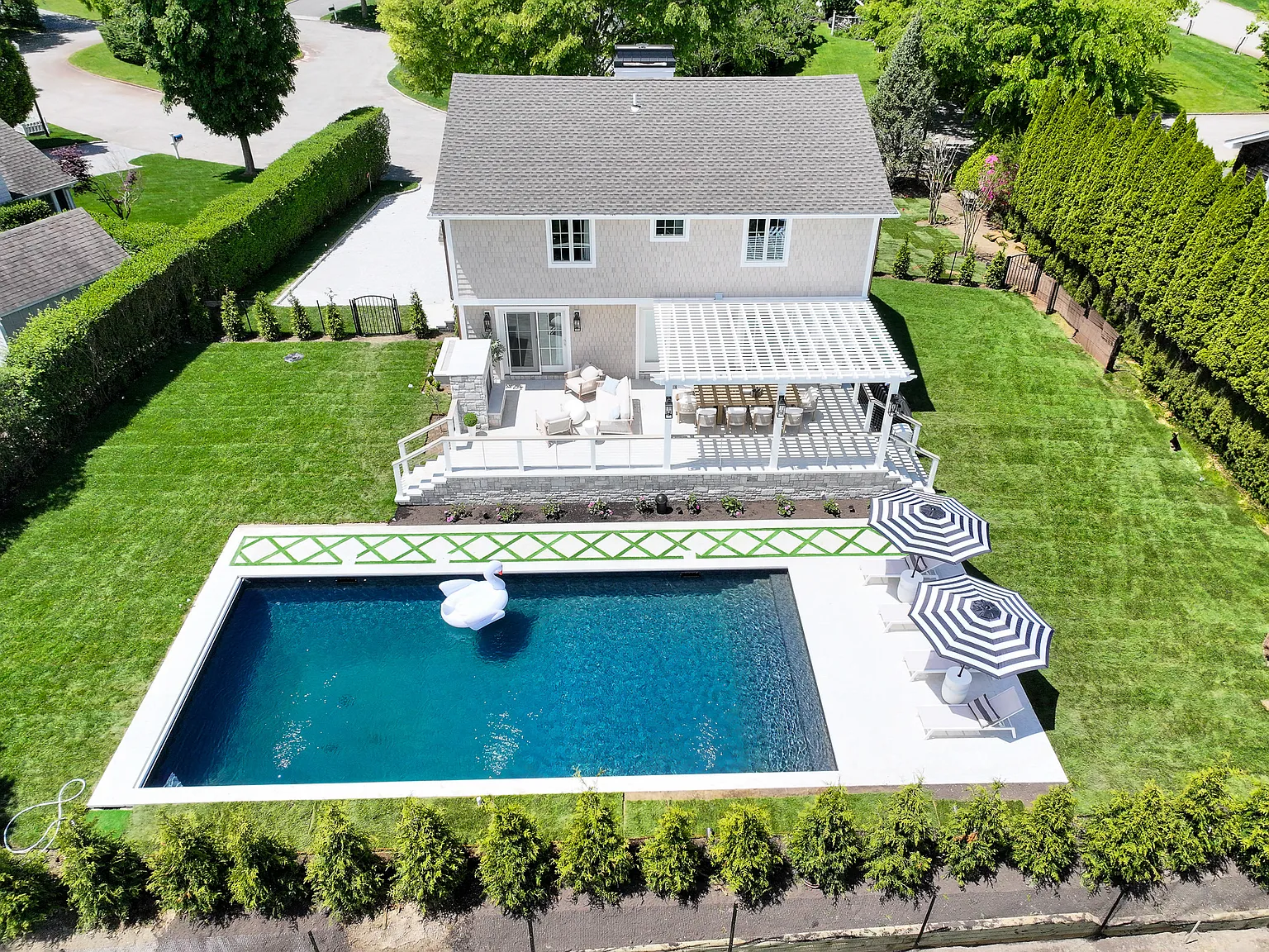 Southampton Village- Pool, Pickle Ball, Shinnecock Golf Course — Photo 4