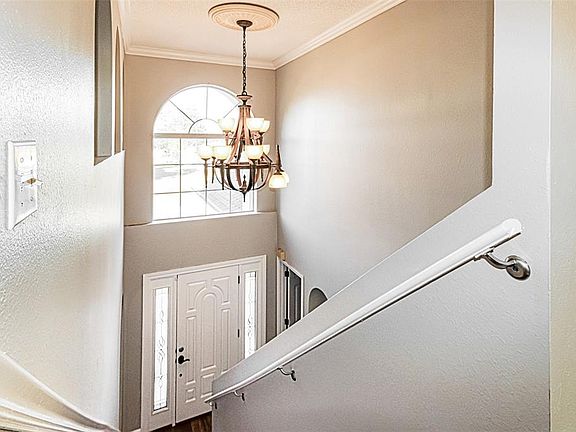 4th image of 6296 Landover Blvd
