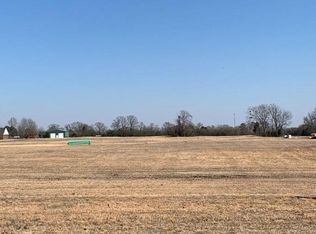 402 Painter Ln, Barling, AR 72923