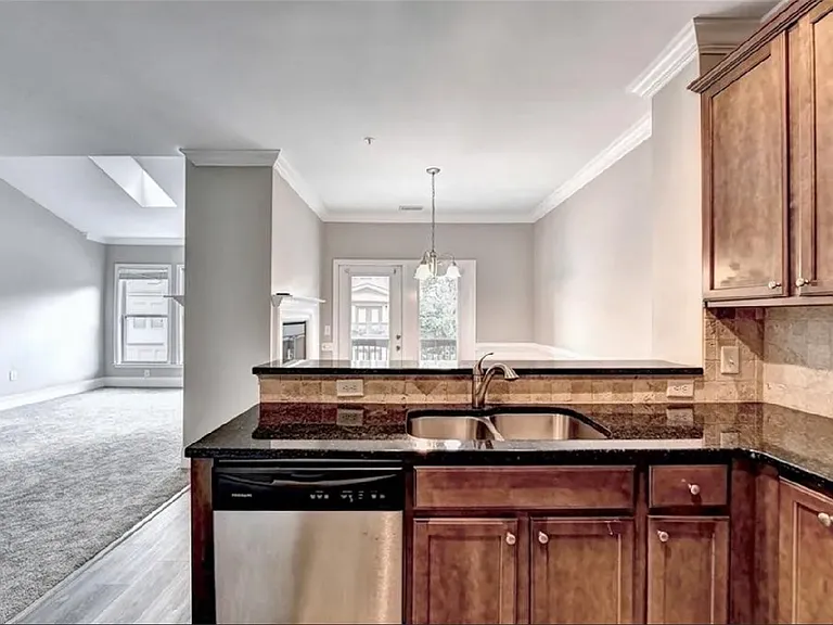 3050 Quantum Ln — Photo 16