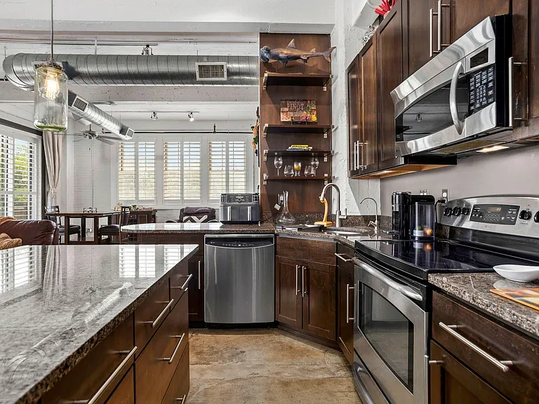 831 S Flores St #2201 — Photo 18