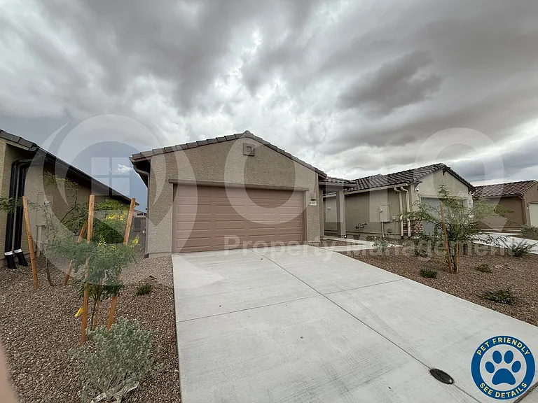 6901 W Sweetshade Ln — Photo 1