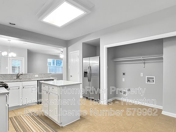 3rd image of 835 Forest Ivy Ln