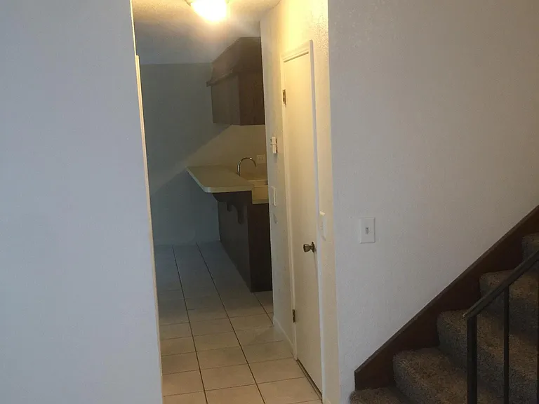2314 W Galveston St — Photo 4