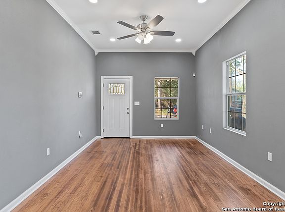 5th image of 128 Magendie St