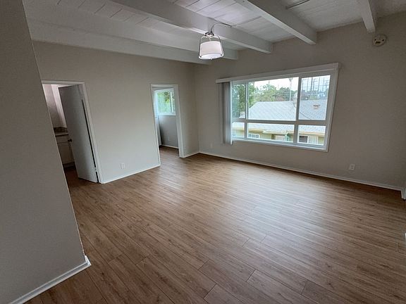 5th image of 5252 Cahuenga Blvd #5