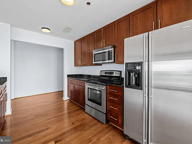2702 Lighthouse Point E #E-738 — Photo 8
