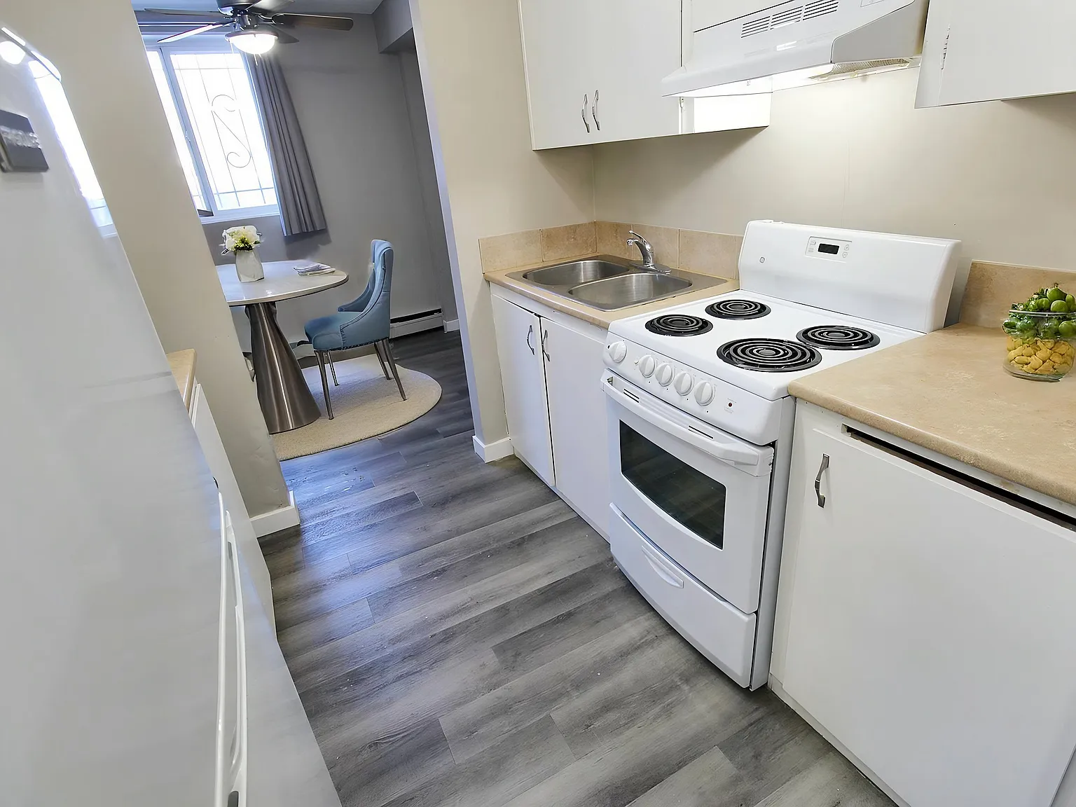Virgo Apartments — Photo 2