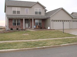 604 Anne St, Washington, IL 61571