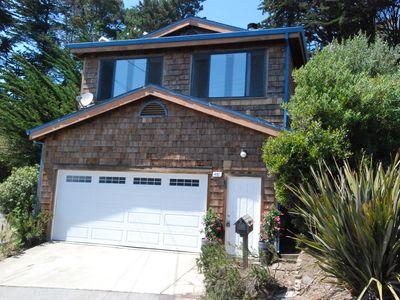 437 Goodman Rd, Pacifica, CA, 94044