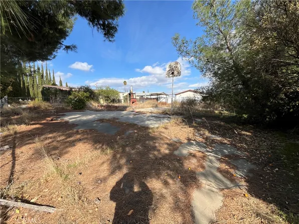 735 Paul Court, Perris, CA 92570