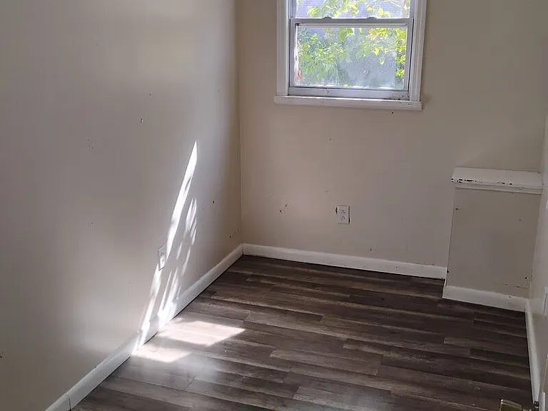 864 Madison Ave #1B — Photo 10