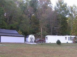 3276 E Gallimore Rd, Bloomfield, IN 47424