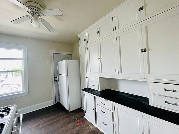 5th image of 303 N Quincy St #633