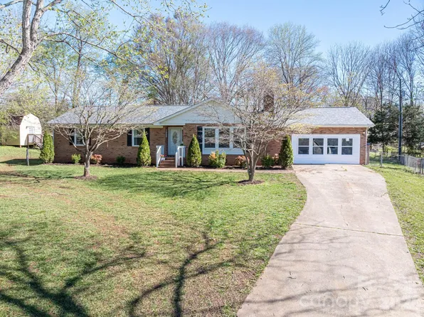 4804 Cedar Ct, Gastonia, NC 28056