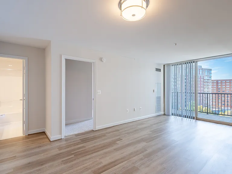 Wildwood Towers — Photo 18