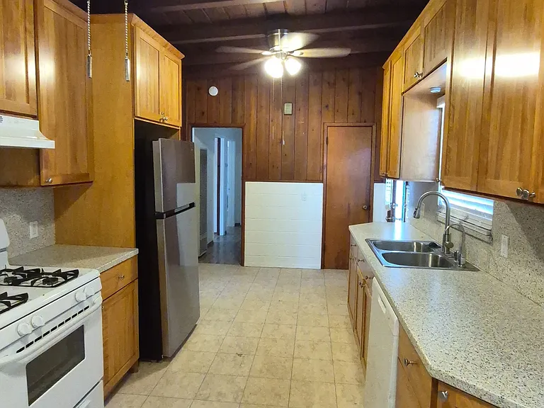 3808 Alameda Way #3808 — Photo 2