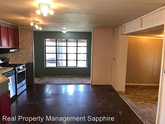 4th image of 4564 Hoover Ln
