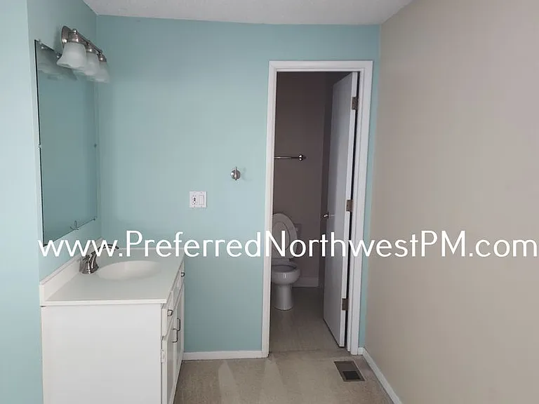 3745 Potter St — Photo 12