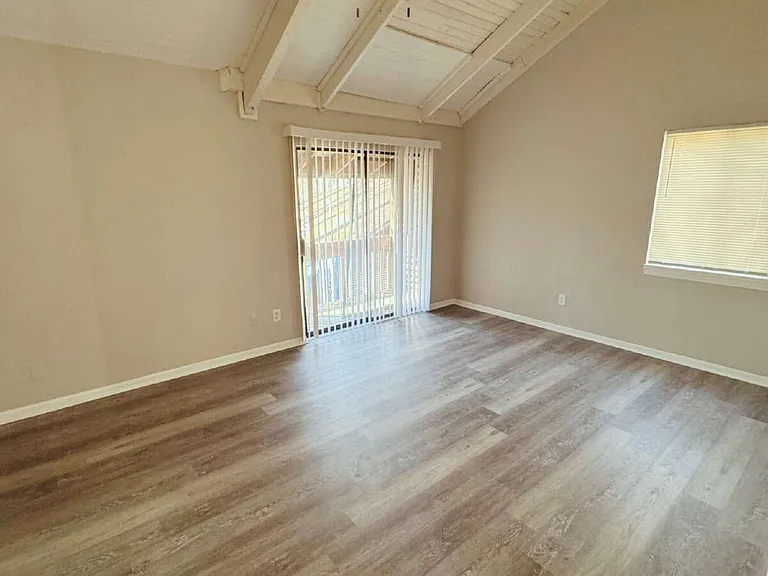 2553 Terrace Trl — Photo 9